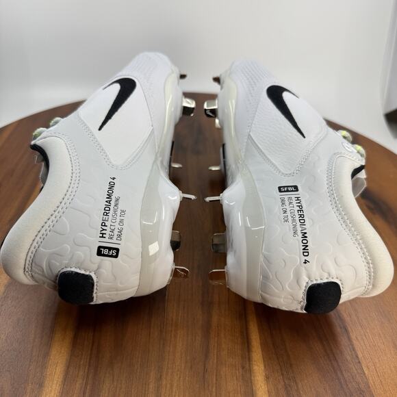 Nike Hyperdiamond 4 Elite Womens Size 9.5 Softball Cleats White Metal React NEW - Picture 8 of 13